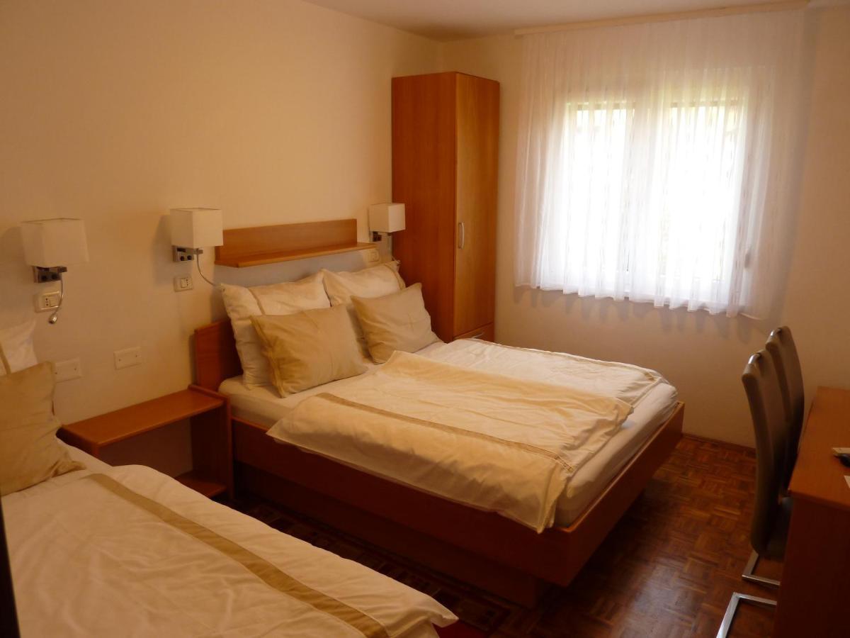 Rooms Gril Postojna Eksteriør billede